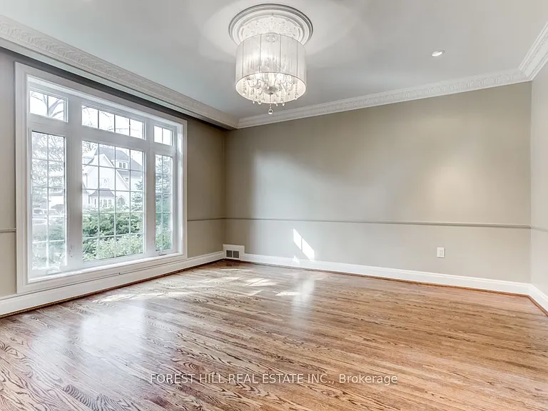 109 Mona Dr — Photo 6