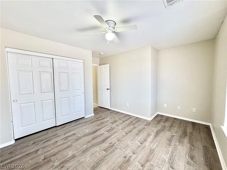 2281 S Zuni Ave — Photo 16