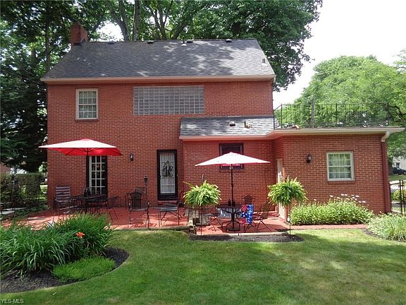 4th image of 444 Roselawn Ave NE