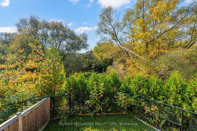 Ajax Townhouse for rent - 3 Bedrooms — photo 34