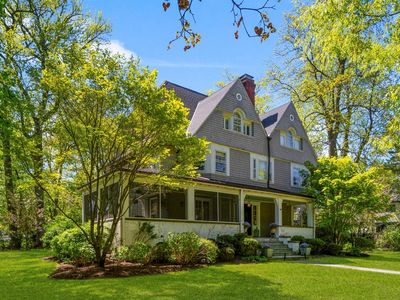 989 Edgewood Avenue, Pelham, NY, 10803
