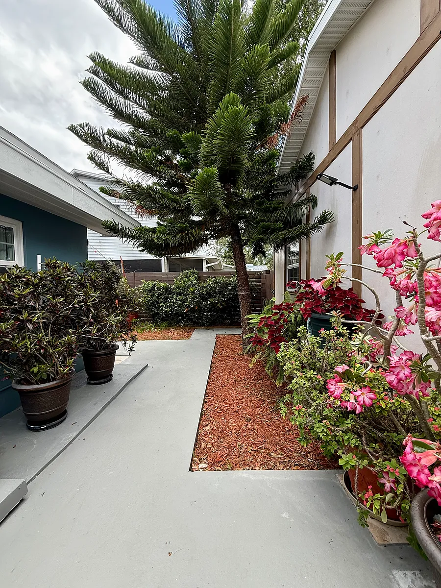 Building Photo - 1730 Audrey Dr #2