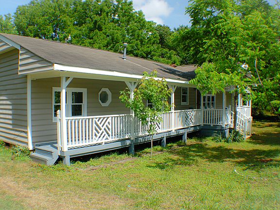 3rd image of 113 S Oak St #1