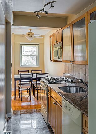 5th image of 35 Park Ave APT 7J