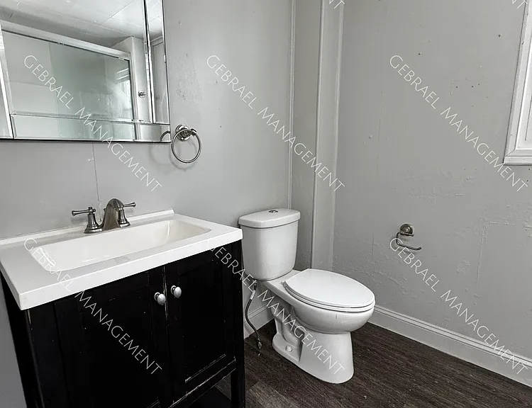 217 Vermont St — Photo 13