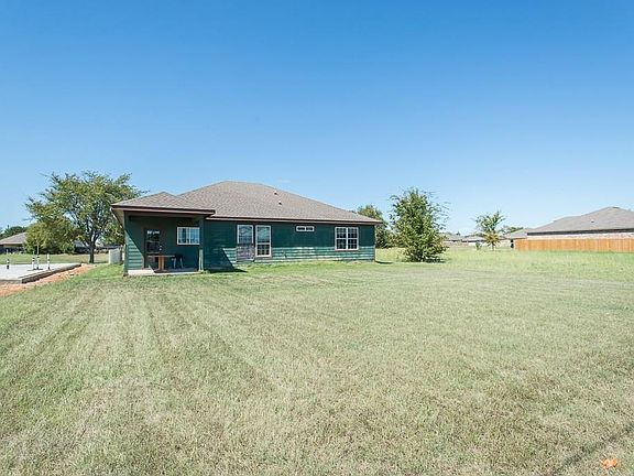 4th image of 312 Port Dr
