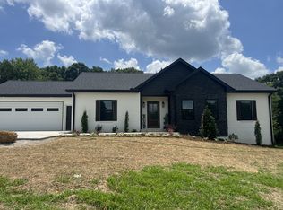 1037 Twin Pine Rd, Dickson, TN 37055