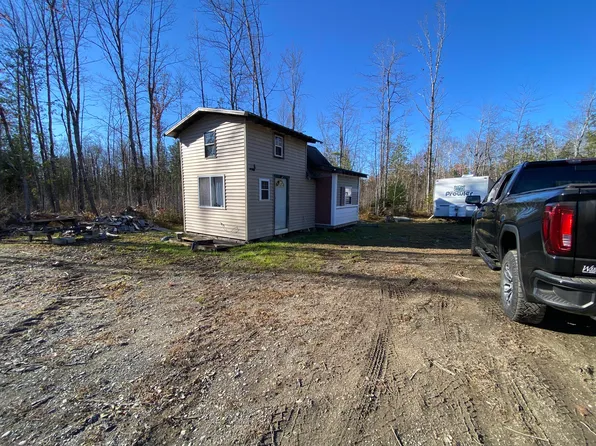 280 North Road, Detroit, ME 04929