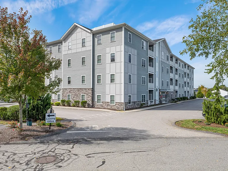 Four Winds Apartments — Photo 14