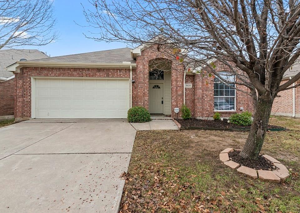 1st image of 8424 Silverbell Ln