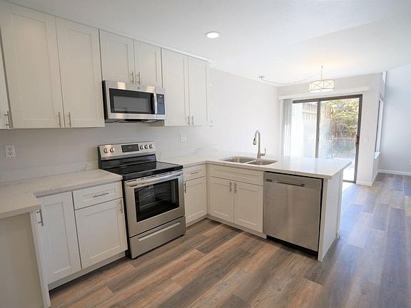 5th image of 4707 Malero Pl