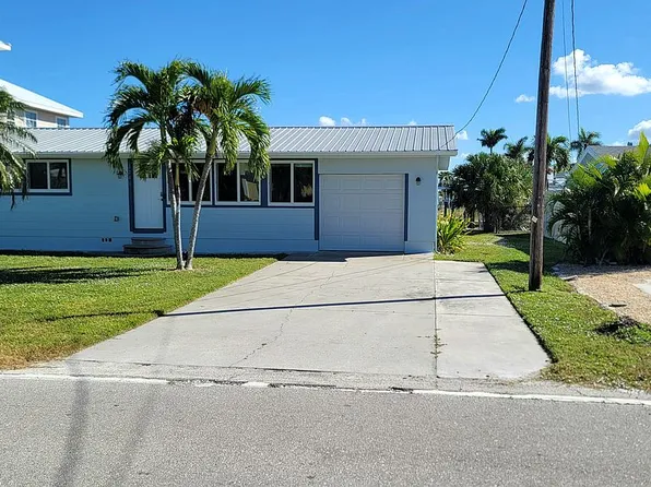 2240 Oleander St, Saint James City, FL 33956