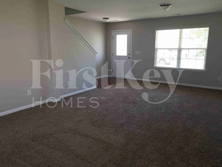 1309 Waldridge Ct — Photo 8