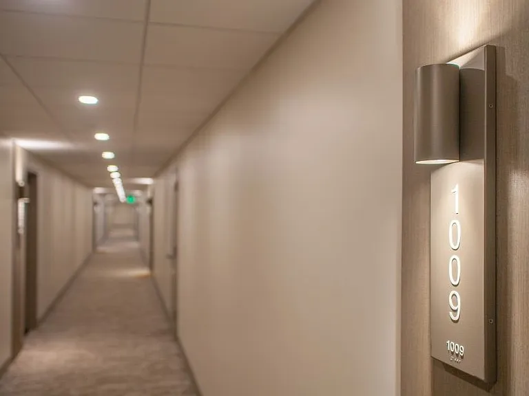 Ruxton Towers Apartments — Photo 15