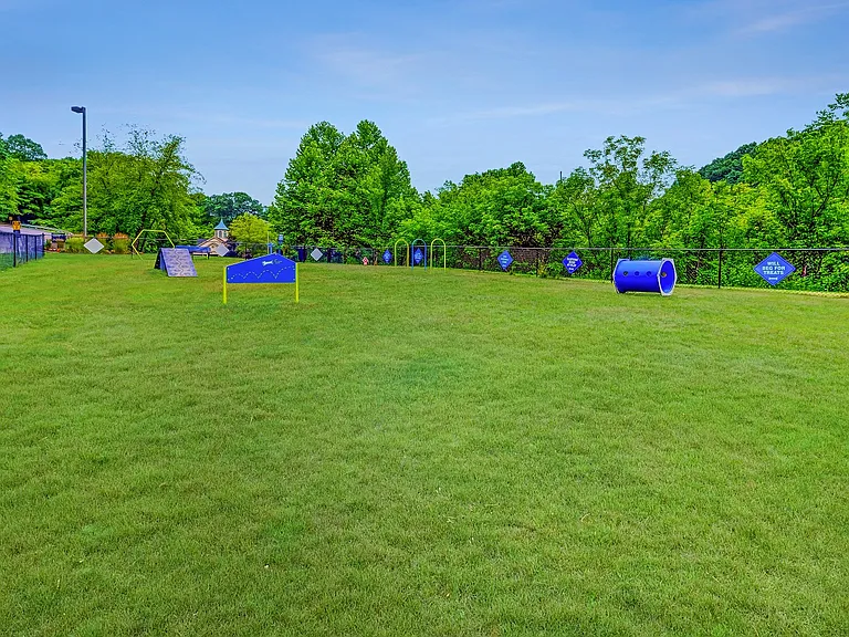 Highlands of Montour Run Apartment Homes — Photo 37