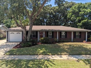 612 Sea Oats Dr, Destin, FL 32541