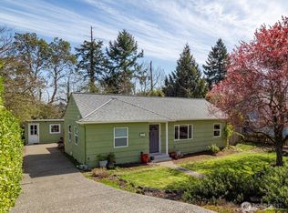 9826 33rd Ave SW, Seattle, WA 98126