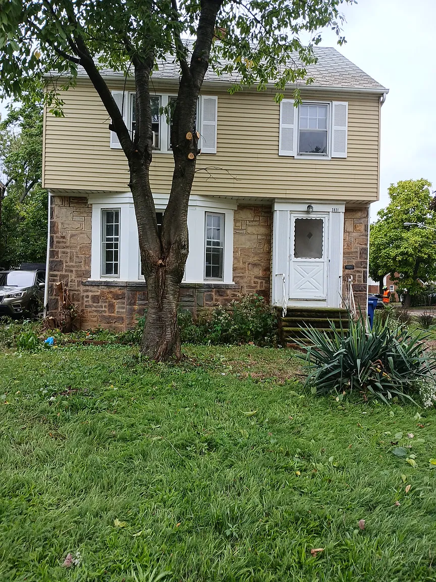 3831 Summit Park Ave photo 1