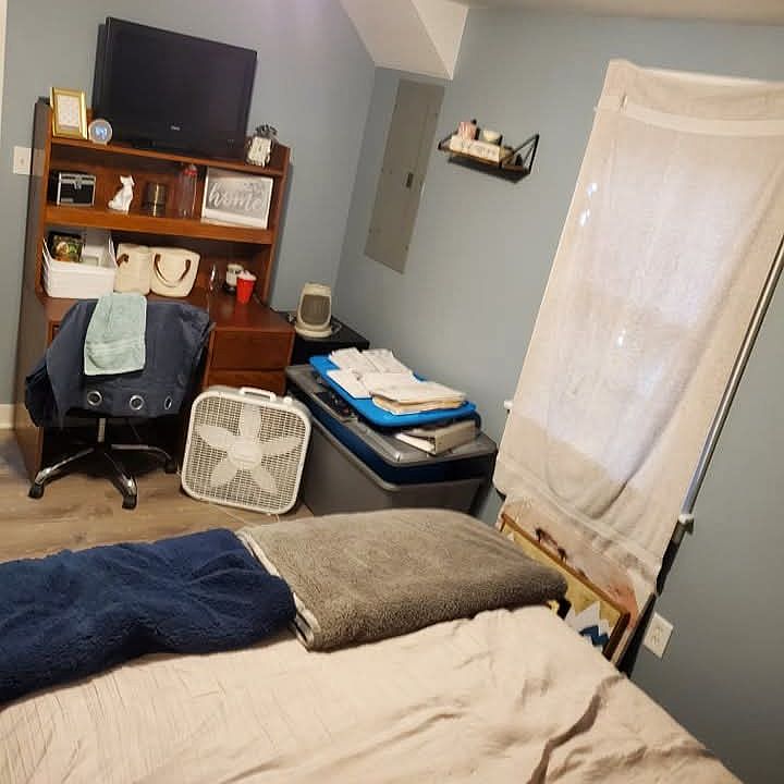 1st image of 717 10th St