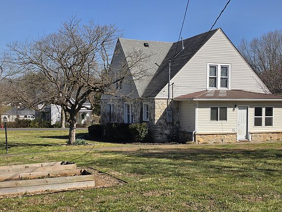 5th image of 507 N Elm Street
