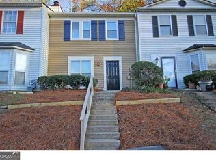 1056 Huntington Trce SE, Smyrna, GA 30082