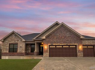 Oxford II  w 3 car, Washington, MO 63090