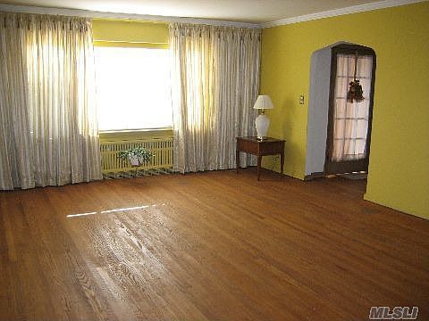 3rd image of 1046 Admont Ave