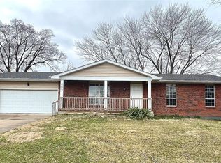 602 Westview Dr, Edwardsville, IL