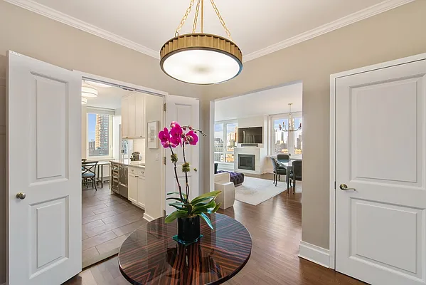 Sold by Nest Seekers International | media 15