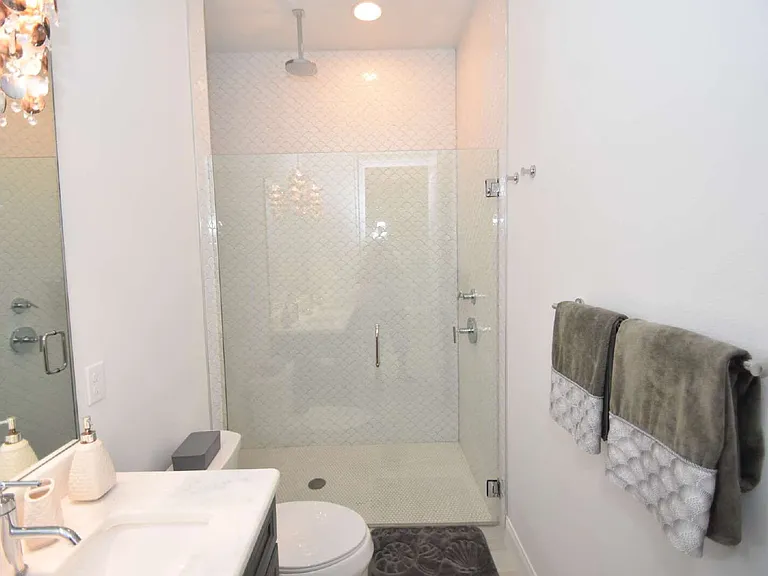 114 Del Palma Dr — Photo 42
