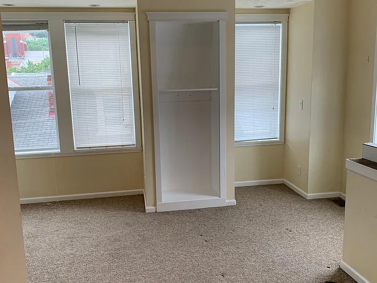 1819 Larkins Way — Photo 24