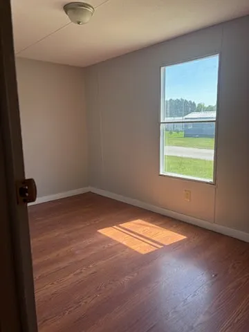 3 bed, $1,150 — Photo 4