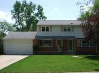 222 Bon Air Dr, Sidney, OH 45365