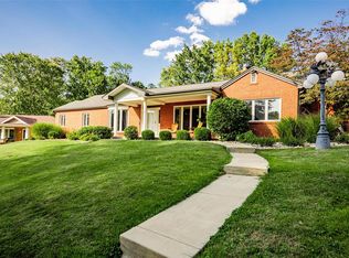 11 Willmore Rd, Saint Louis, MO 63109