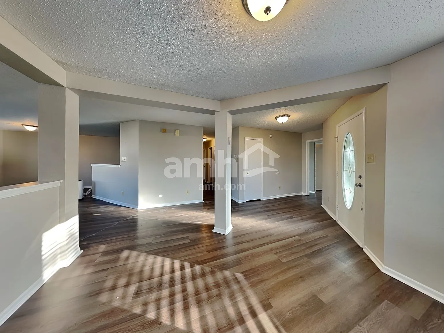 3 bed, 2.0 bath, 1771 sqft, $2,170 — Photo 3