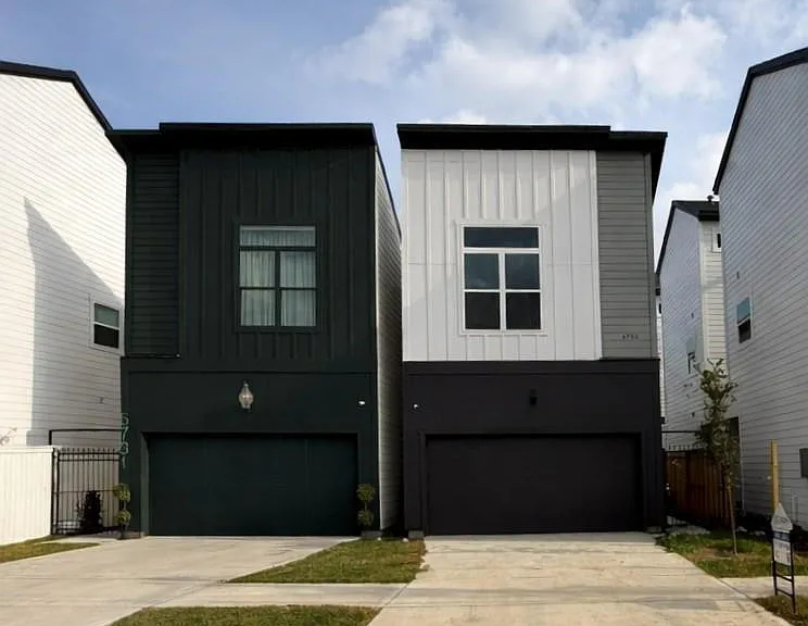 6733 Peerless St — Photo 3