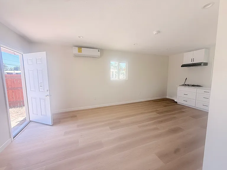 45002 Kingtree Ave #B — Photo 5
