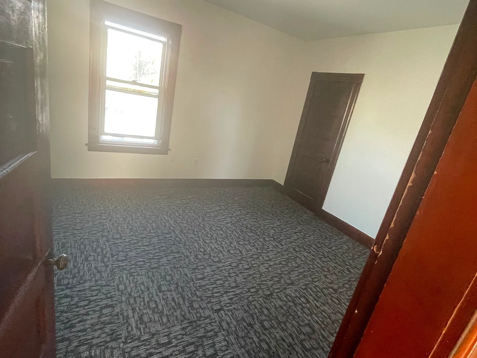 3 bed, 1150 sqft, $1,850 — Photo 4