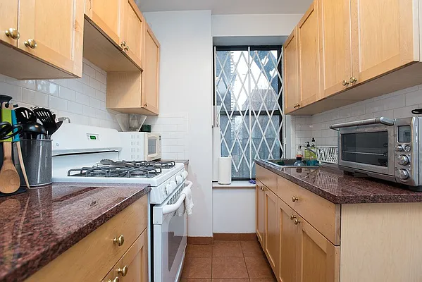 Rented by Emor Management Inc. | media 88