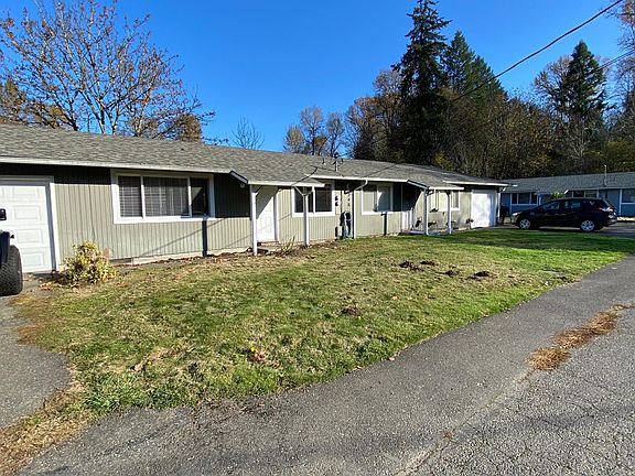 3rd image of 746 Old Pacific Hwy S #B