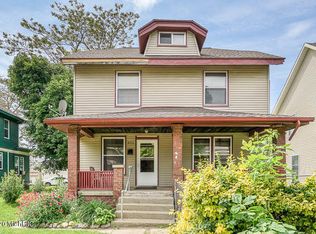 851 Caulfield Ave SW, Grand Rapids, MI 49503