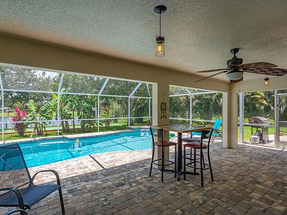 5th image of 1307 Avalon Dr