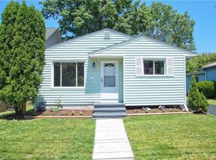 1917 E 296th St, Wickliffe, OH