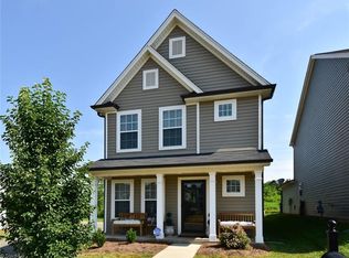 1711 Overcreek Cir, Winston Salem, NC 27127