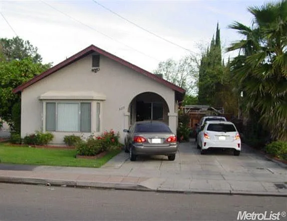 529 W Lowell Ave photo 1