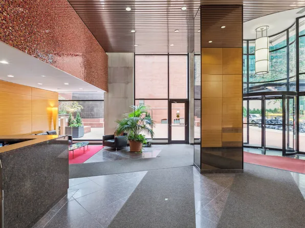 250 East 40th Street image 18 of 20