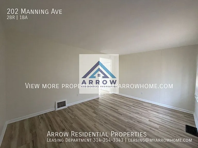 202 Manning Ave — Photo 13