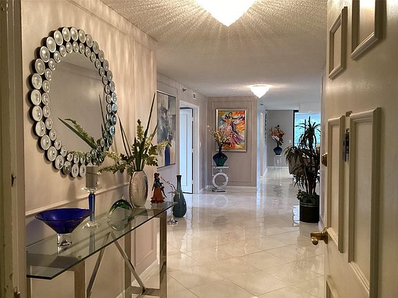 2nd image of 7567 Imperial Drive #201