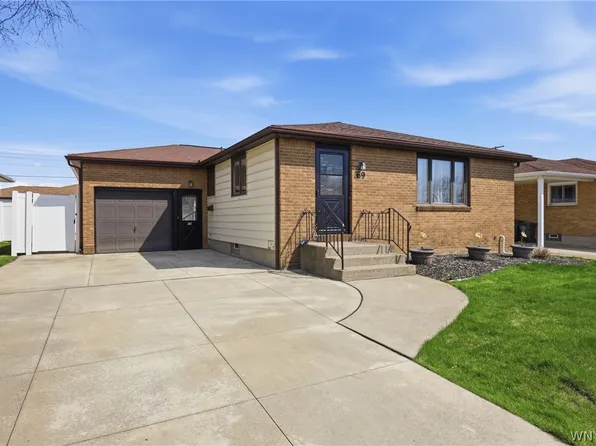 69 Jane Ln, Depew, NY 14043