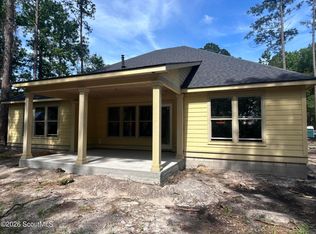 116 Eagle Crest Dr, Waverly, GA 31565